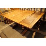 Oak sectional dining table 152 x 91 x 74 cm