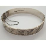 Hallmarked silver retro 1970s style bangle 30g