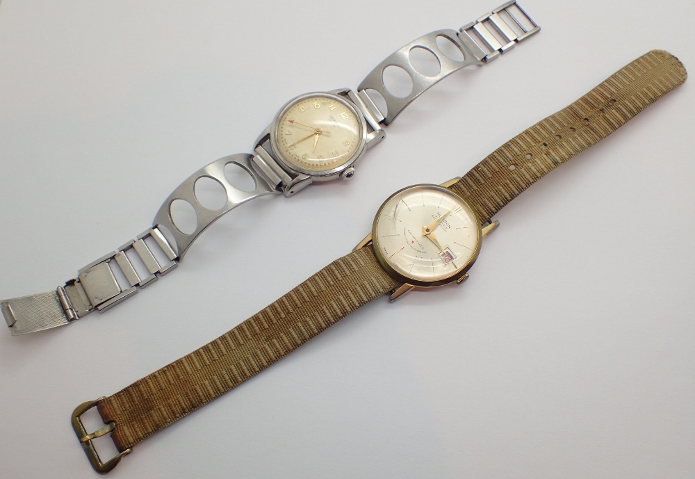 Two mechanical wristwatches Vertex and Hudson 21 jewels CONDITION REPORT: Vertex is