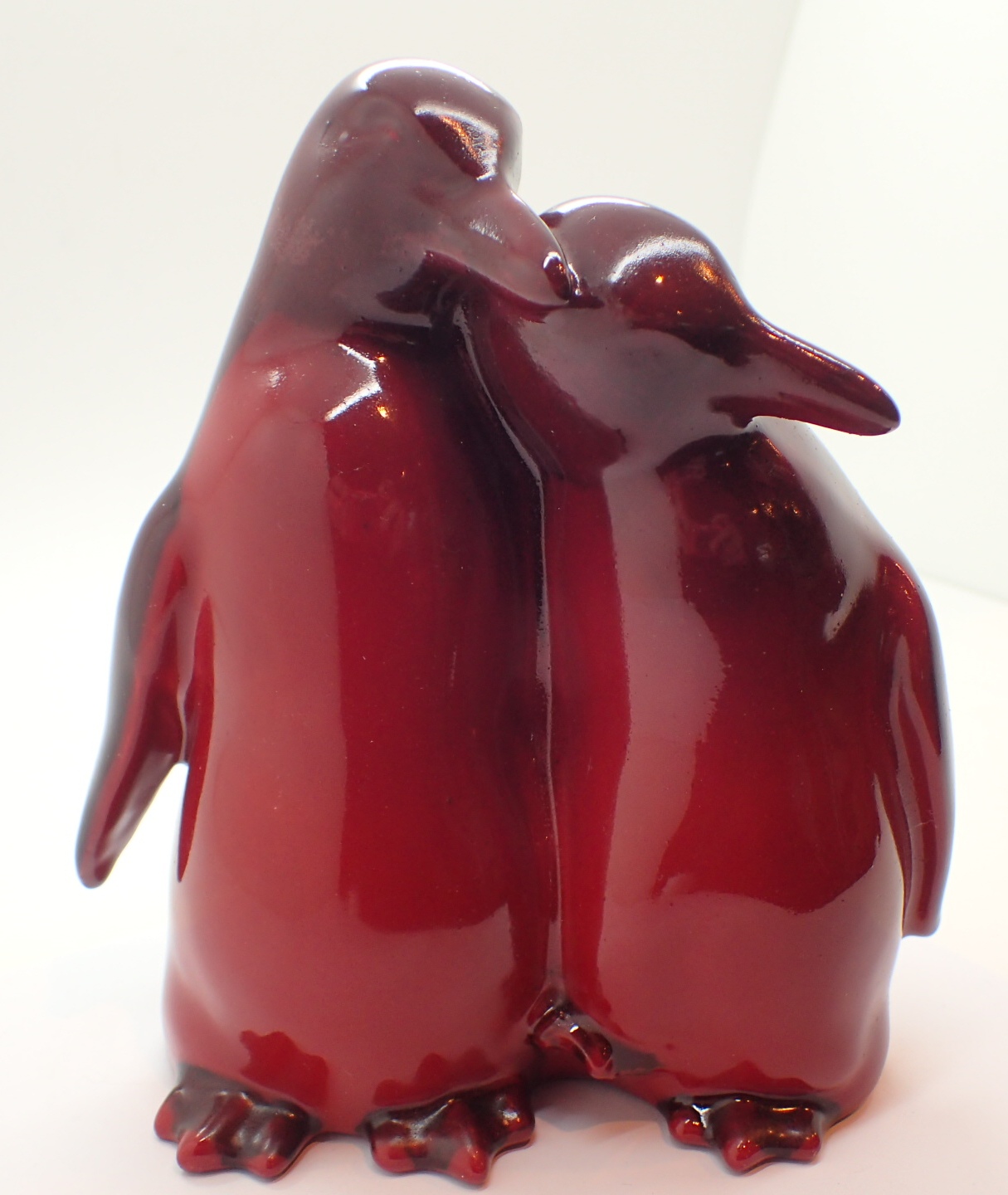 Royal Doulton Flambe penguins H: 18 cm