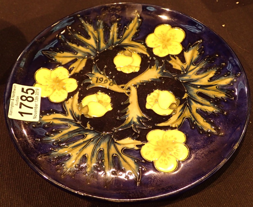 Large modern Moorcroft plate in the Butt