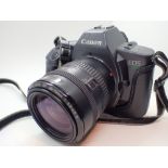 Canon EOS 600 camera with Canon zoom len