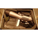 Lecia apo-televid 77 spotting scope in hard case with mini tripods