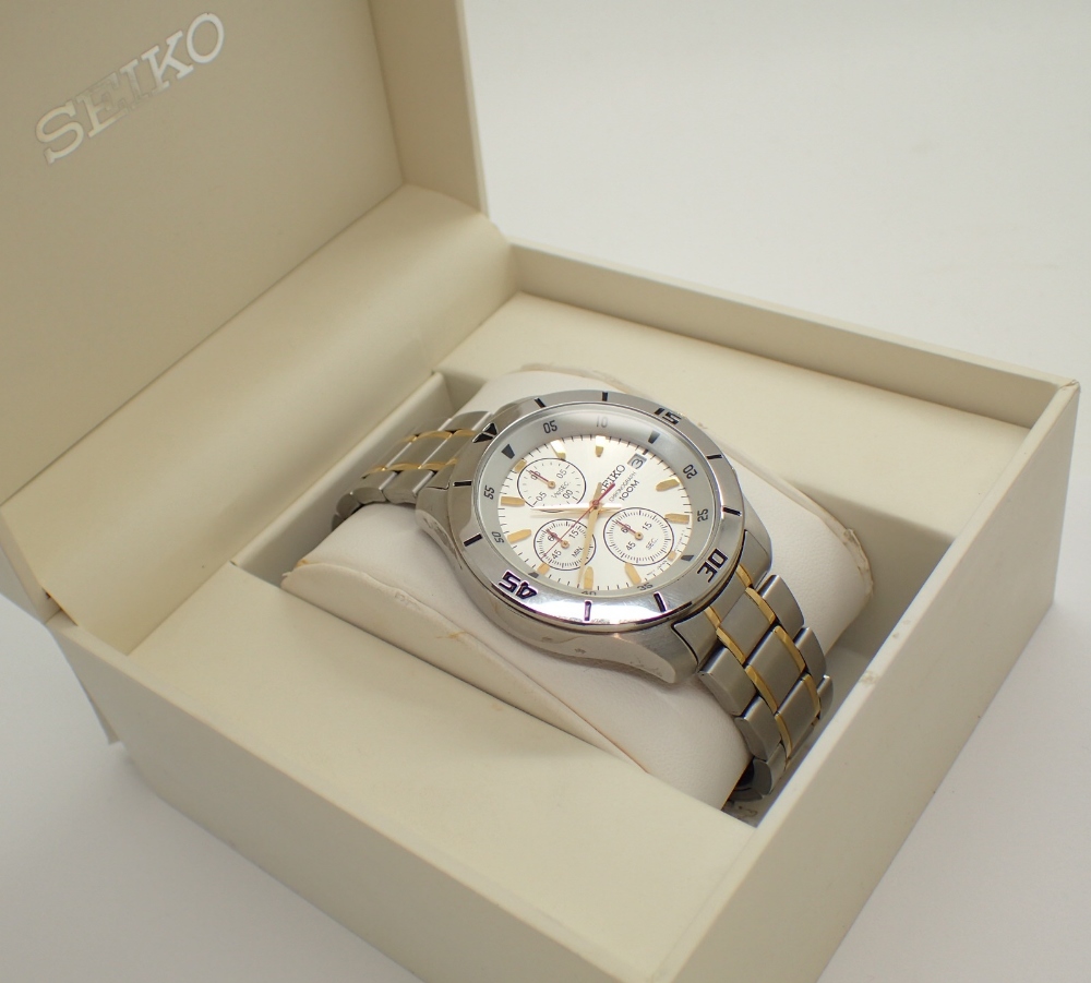 Gents stainless steel 100m Seiko chronograph wristwatch boxed with recent service