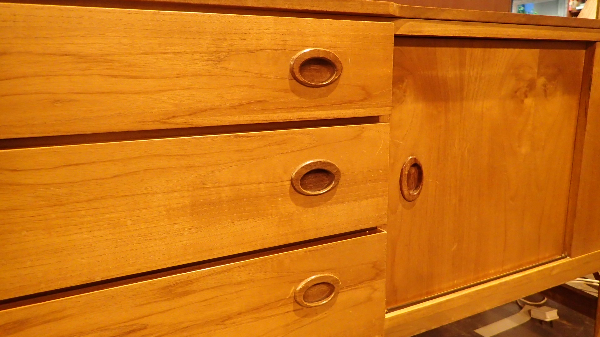 1970s vintage Danish style sideboard with three drawers and cupboard with sliding doors - Image 2 of 2