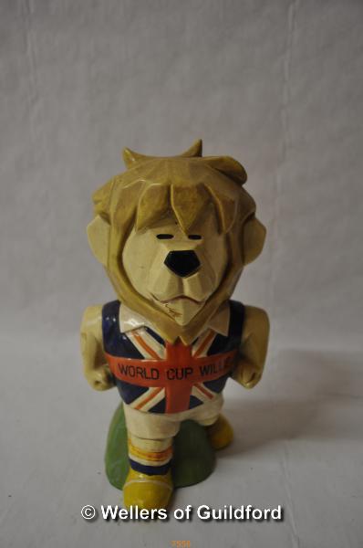 1996 World Cup Willie money box, 16cm.