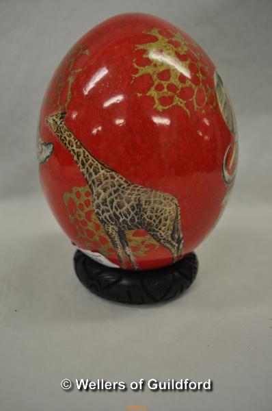 *Ostrich egg painted with safari animals and map of Africa (Lot subject to VAT) - Image 3 of 3