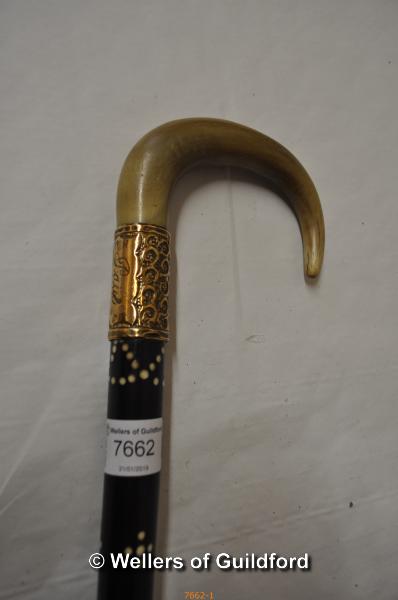 *A 19th Century Indian walking cane with horn handle, gold plated collar, 89cm. (Lot Subject to - Image 2 of 3