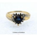 *9ct yellow gold diamond and blue heart stone ring, ring size M,full hallmark,2.2g (Lot subject to