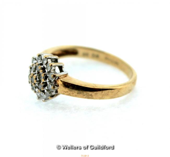 *9ct yellow gold 19 authentic diamons cluster ring - 0.25 CT, ring size- L 2.5g (Lot subject to - Image 2 of 2
