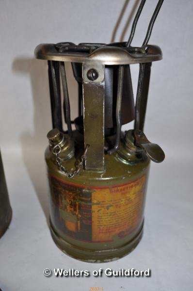 *Hurlock British WWII paraffin cooking stove and tin, marked Crowsfoot(Lot subject to VAT) - Image 2 of 3