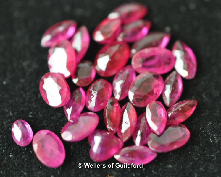 Quantity of loose gemstones including diamonds, sapphires, rubies, and yellow topaz/citrine. - Image 2 of 8