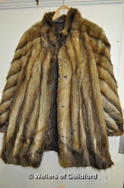 *Fox fur soft swing type coat UK size 12-22