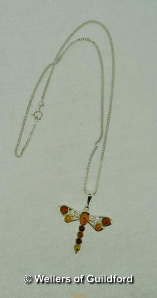 Amber butterfly necklace, on silver chain - Image 3 of 3