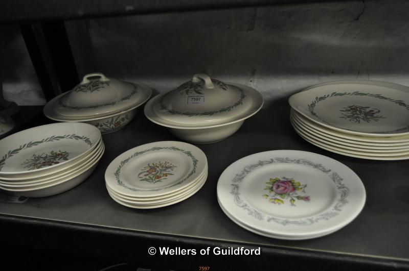 Royal Doulton Fairfield part service comprising five each of tea plates and cereal bowls, two lidded