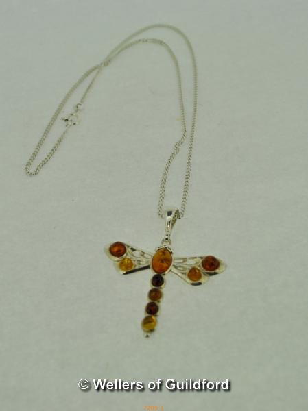 Amber butterfly necklace, on silver chain - Image 2 of 3