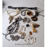 Bag of Costume Jewellery, gross weight 0.48kg