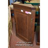 GEORGIAN OAK HANGING CORNER CUPBOARD WITH SINGLE PANELLED DOOR, 99CM (1356 IIH)