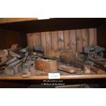 QUANTITY OF MAHOGANY WOODWORKING TOOLS