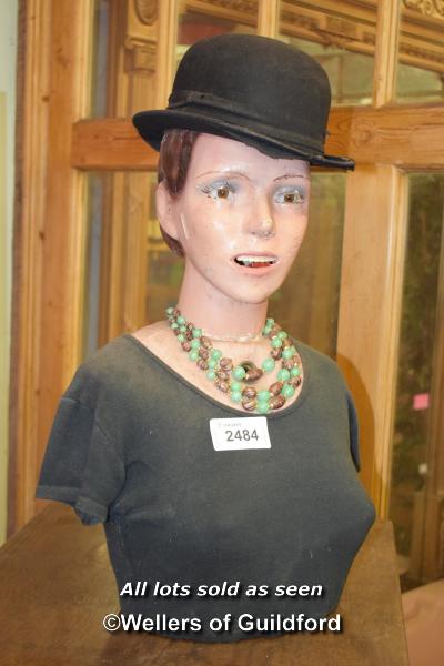 MANNEQUIN BUST