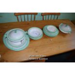 SHELLEY GREEN AND WHITE PART DINNER SERVICE (OTL)