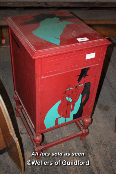 VINTAGE GRAMOPHONE IN A HANDPAINTED WOODEN CABINET