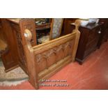 VICTORIAN CARVED OAK LOW CHURCH SCREEN, 106CM X 119CM