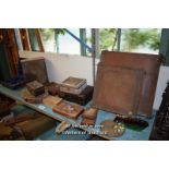 SHELF OF MIXED TRINKET BOXES