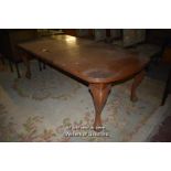 1920S MAHOGANY EXTENDING DINING TABLE, 273CM X 105CM