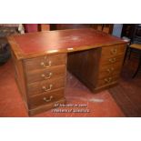EDWARDIAN MAHOGANY PEDESTAL DESK WITH INSET RED LEATHERETTE TOP AND FOUR DRAWERS TO EACH PEDESTAL,