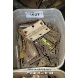 TUB OF MIXED VINTAGE HINGES