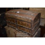 LARGE DOMED TOP TRUNK