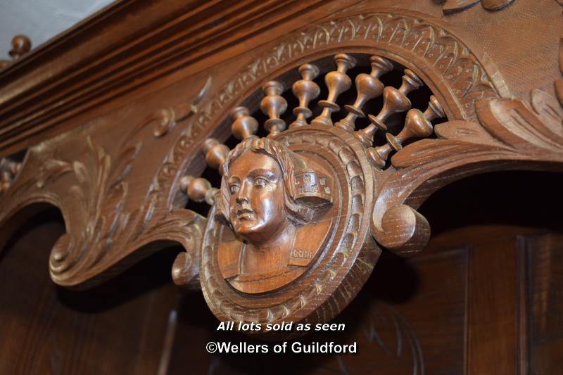 19TH CENTURY CARVED OAK DRESSER/CABINET WITH SEMI-ENCLOSED SHELVES OVER TWO FRIEZE DRAWERS WITH - Image 3 of 5