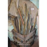 LARGE QUANTITY OF BRASS STAIR RODS AND HOLDERS