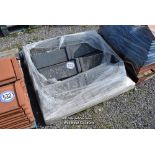 *PALLET CONTAINING A QUANTITY OF MIXED RIDGE TILES