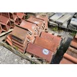 *PALLET CONTAINING A QUANTITY OF MIXED RED RIDGE TILES
