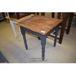 *SQUARE PLANKED TOP TABLE