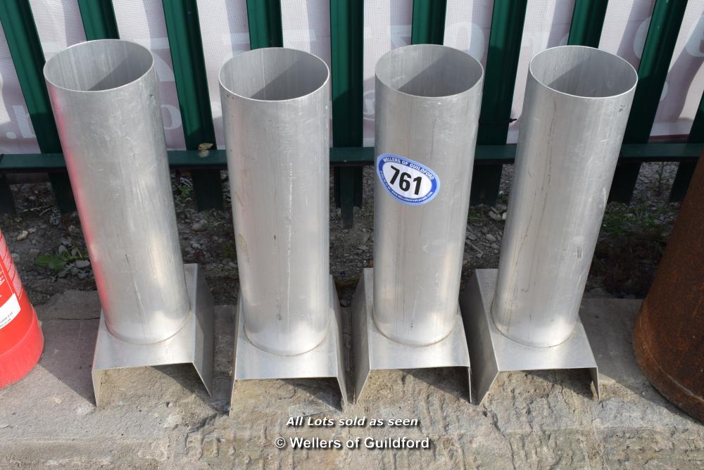 *FOUR ALUMINIUM FLUE SECTIONS