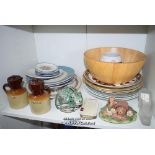 *SHELF OF MAINLY MIXED PORCELAIN WARE