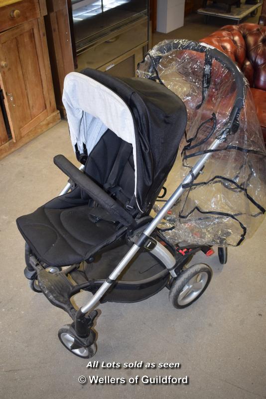 *MAMAS & PAPAS STROLLER