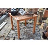 *SIMPLE WOODEN GARDEN TABLE