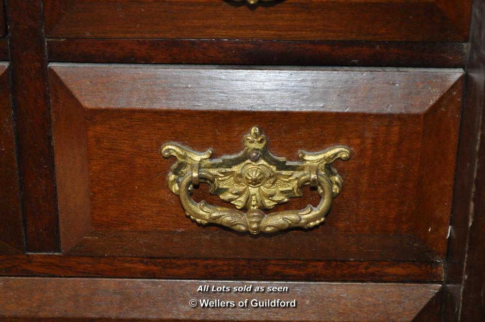 An Edwardian mahogany collector's cabinet with two glazed doors enclosing four short over two long - Image 4 of 12