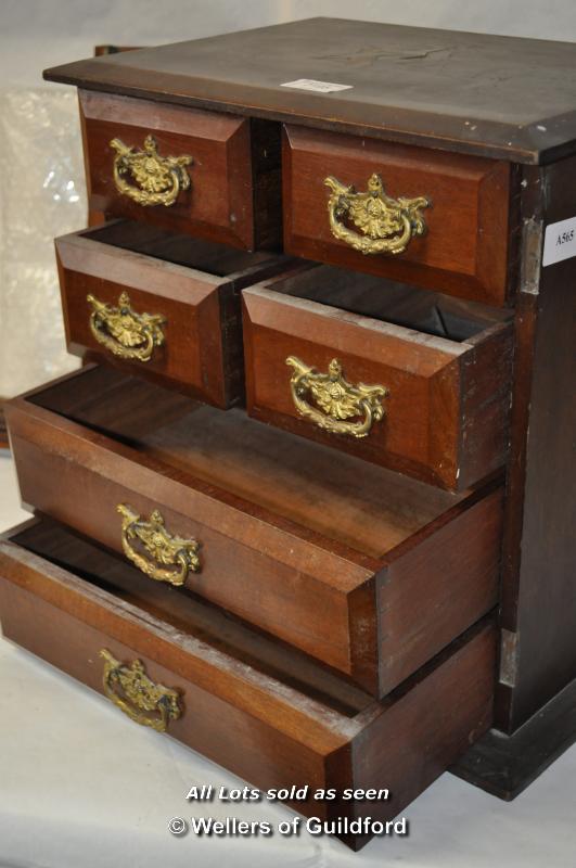 An Edwardian mahogany collector's cabinet with two glazed doors enclosing four short over two long - Image 5 of 12