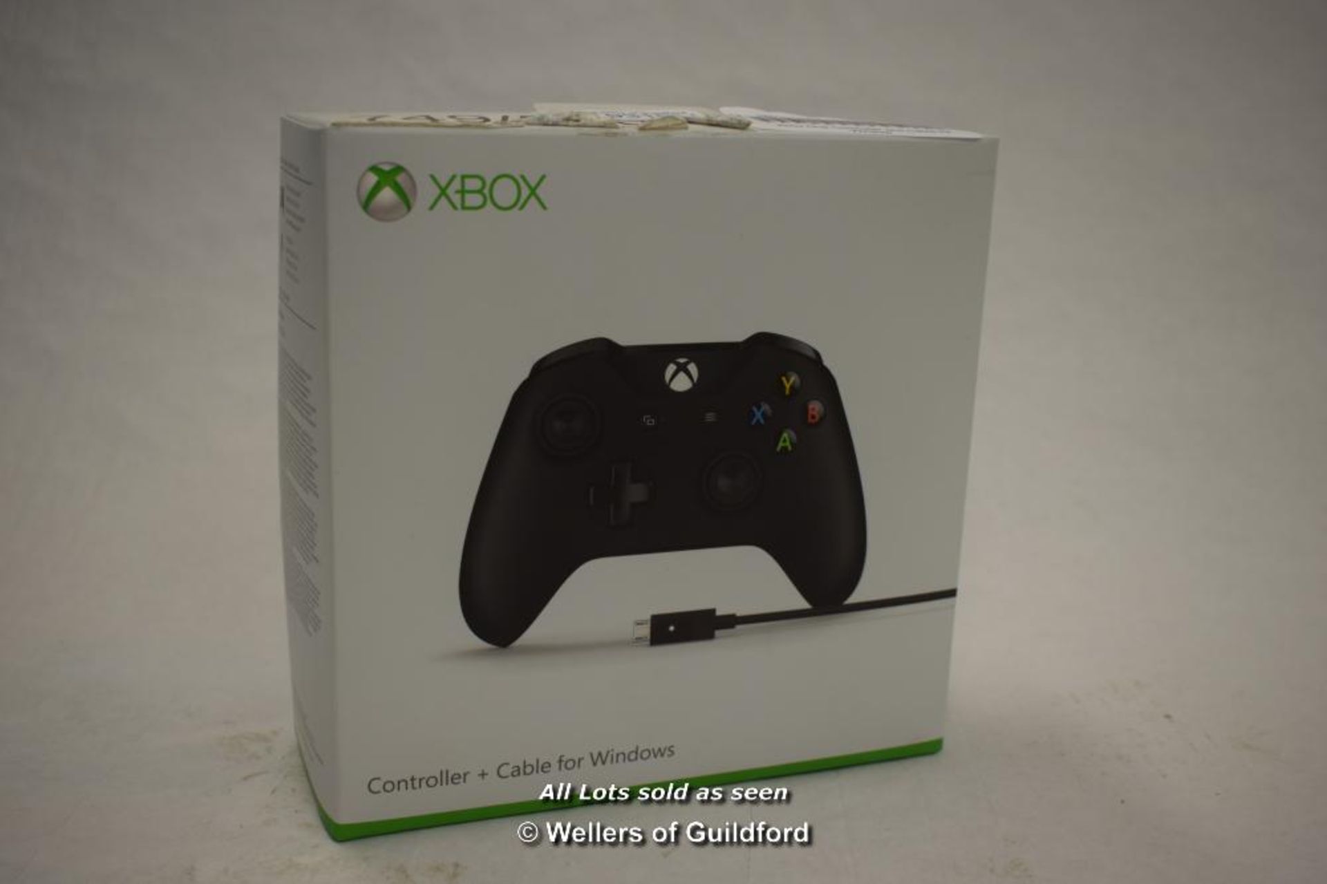 *XBOX ONE CONTROLLER AND CABLE FOR WINDOWS 10 [2541]