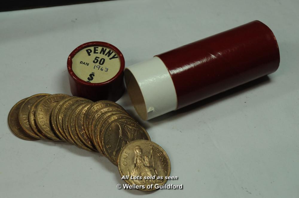 Elizabeth II bank 'tube' of 25 crowns, 1966; and 30 1/12 shillings; UK 100 shillings, 1965; 450 - Image 8 of 14