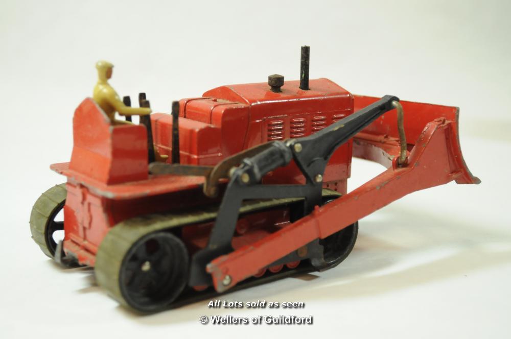 Dinky Toys: No. 14C Coventry Climax Fork Lift Truck; No. 561 Blaw Knox Bulldozer; Dinky Supertoy No. - Image 6 of 10