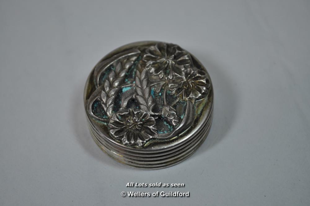 Small sterling silver pill box; a quantity of 800 standard white metal cake forks and small spoons. - Image 2 of 12