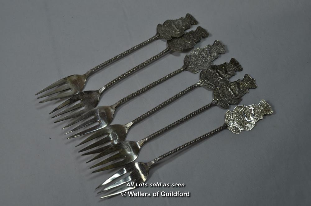 Small sterling silver pill box; a quantity of 800 standard white metal cake forks and small spoons. - Image 4 of 12