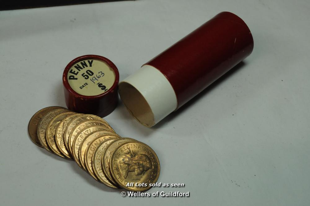 Elizabeth II bank 'tube' of 25 crowns, 1966; and 30 1/12 shillings; UK 100 shillings, 1965; 450 - Image 10 of 14