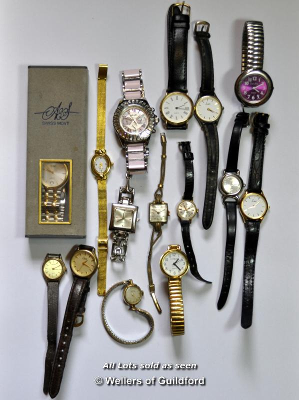 Selection of fifteen mixed wristwatches